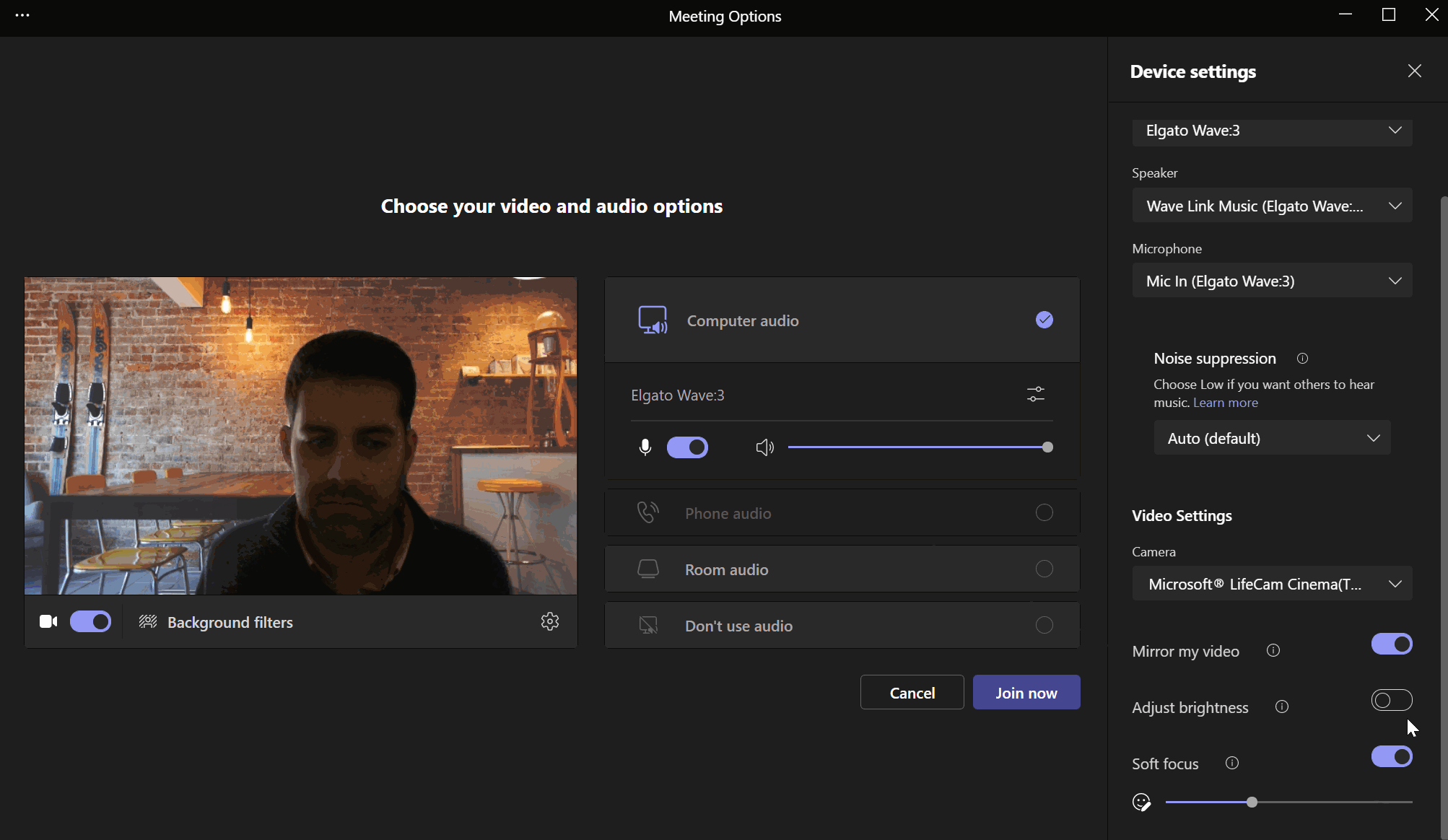 Adjust the brightness and focus of your camera in Microsoft Teams video  meetings - HANDS ON Teams